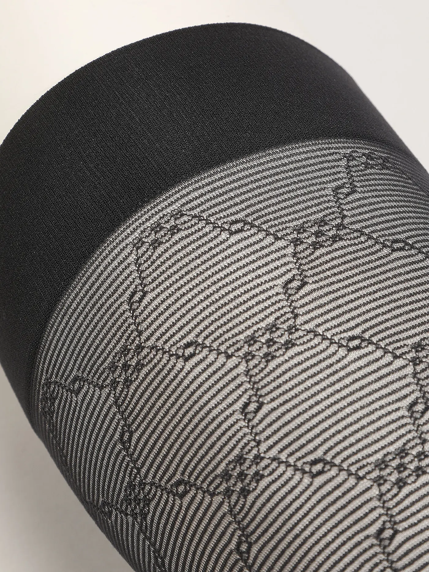 WOLFORD | Kniestrümpfe SHEER PATTERN 30 DEN black | 